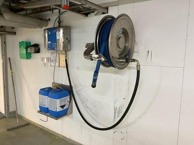 Overview picture of Ecolab S 3000 cleaning station